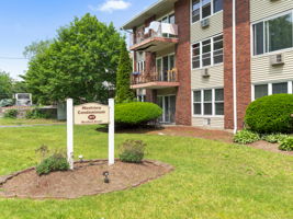 977 Westford St 4 Lowell MA 40