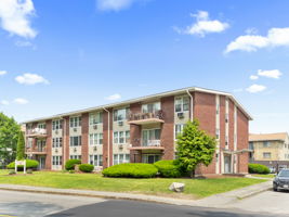 977 Westford St 4 Lowell MA 43