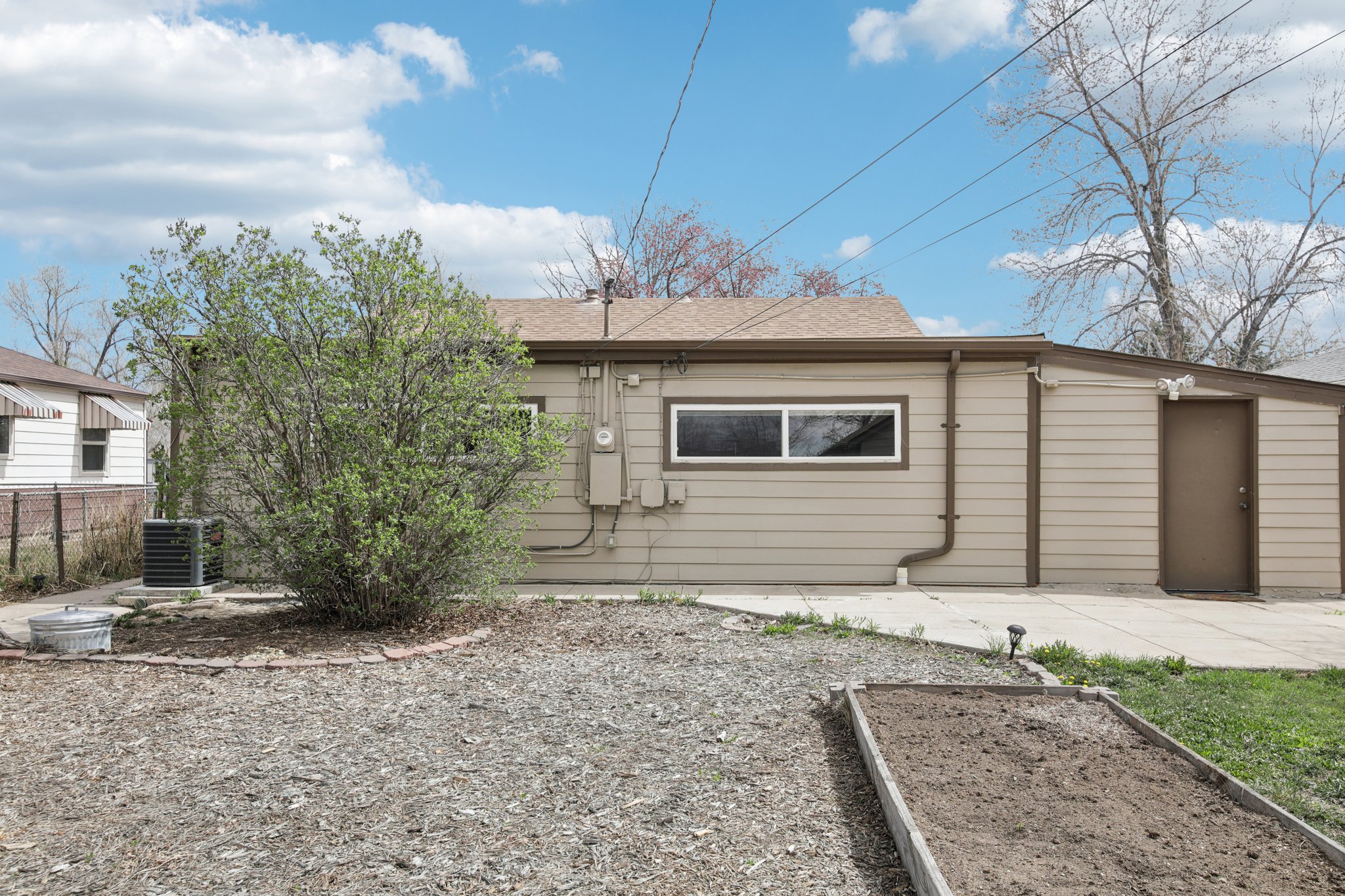 Yates St-S2503-030.jpg