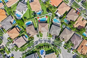 Oversized pie-shaped lot with plenty of fenced backyard