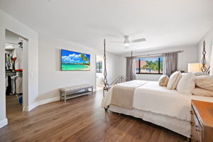 Spacious owner's suite (has blackout blinds)