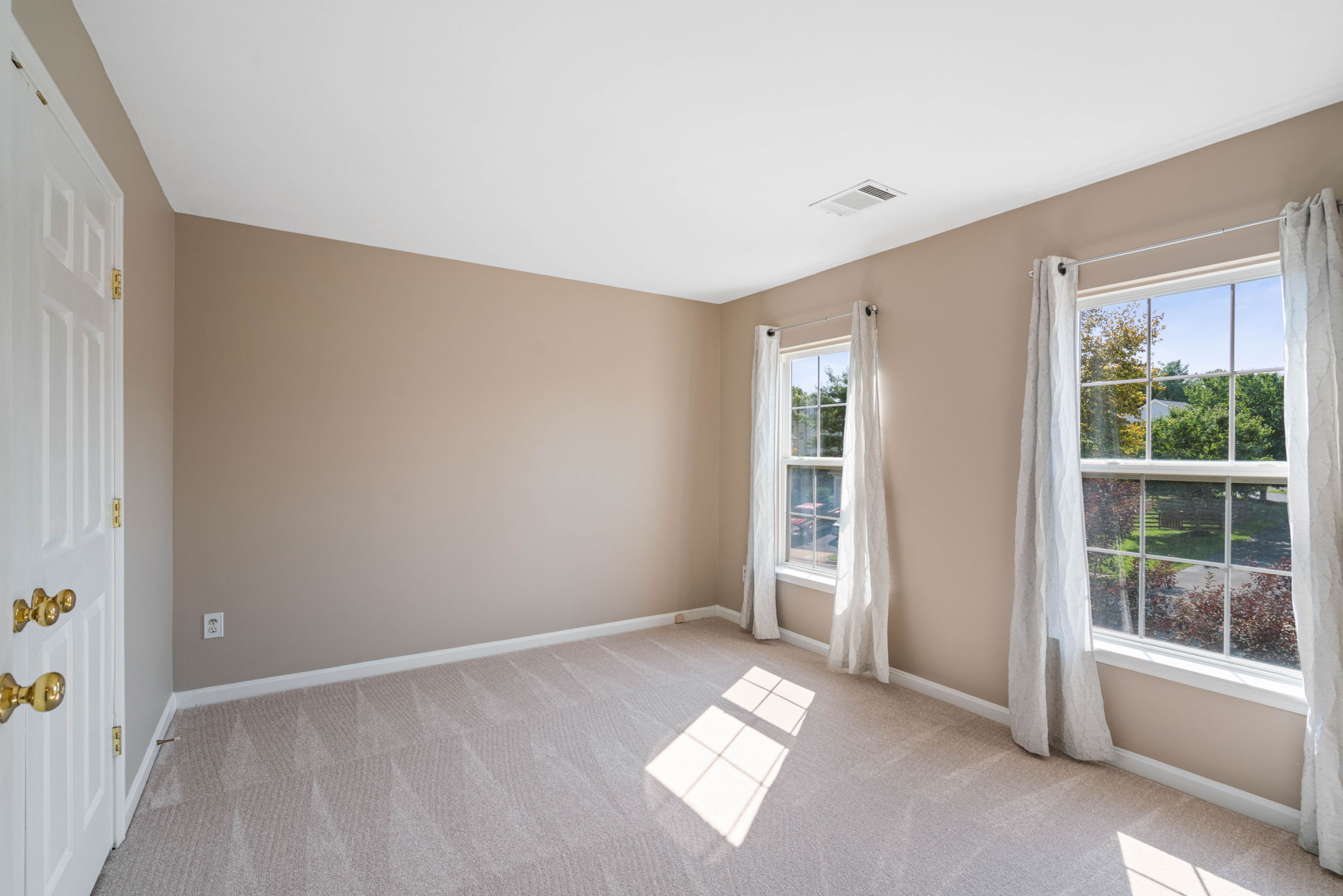 9782 Runner Stone Pl, Bristow, VA 20136, USA Photo 36