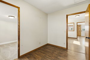  Photo 31