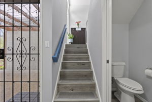  Photo 33