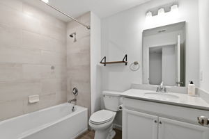  Photo 30