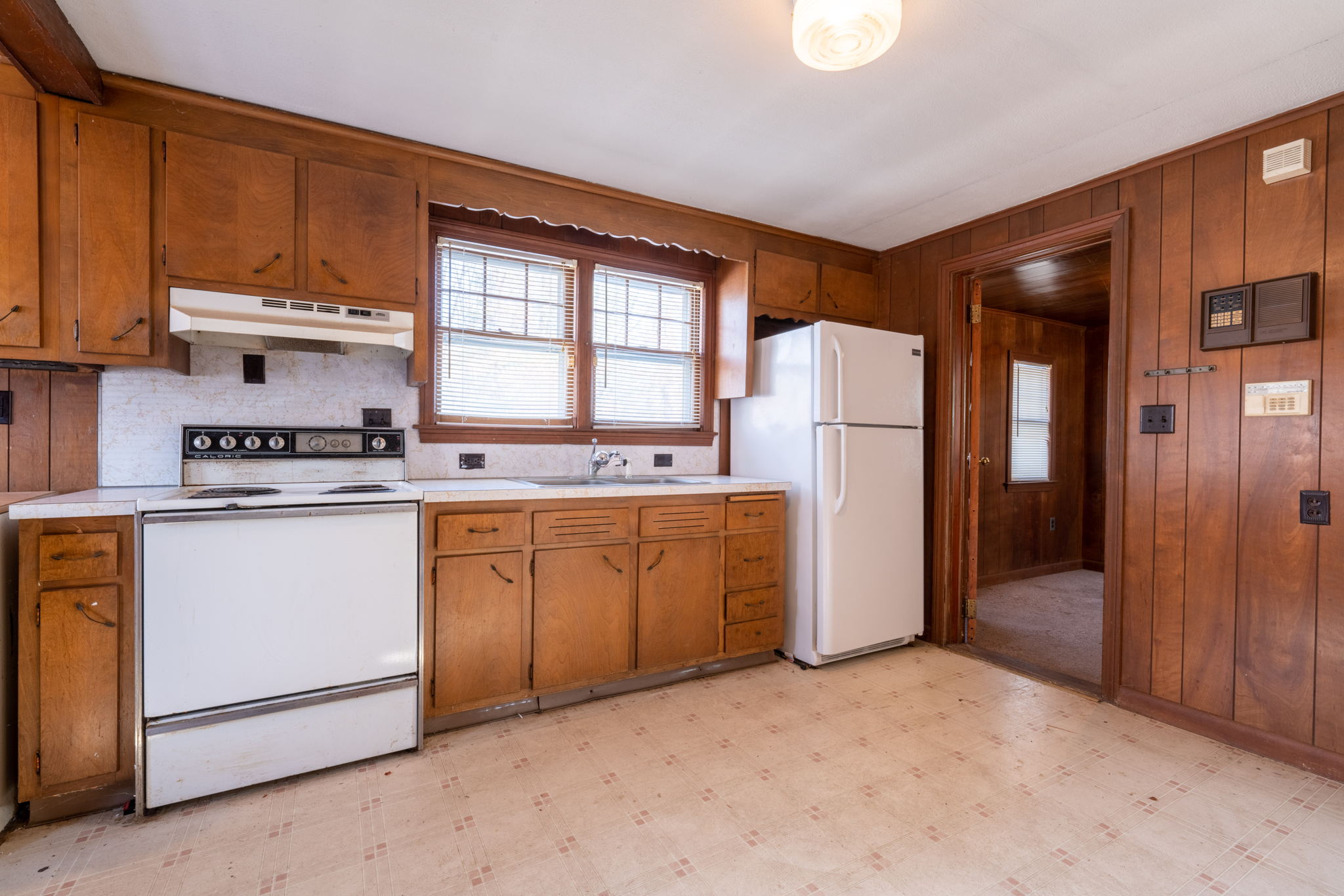 98 Cooke St, Plainville, CT 06062, USA Photo 34