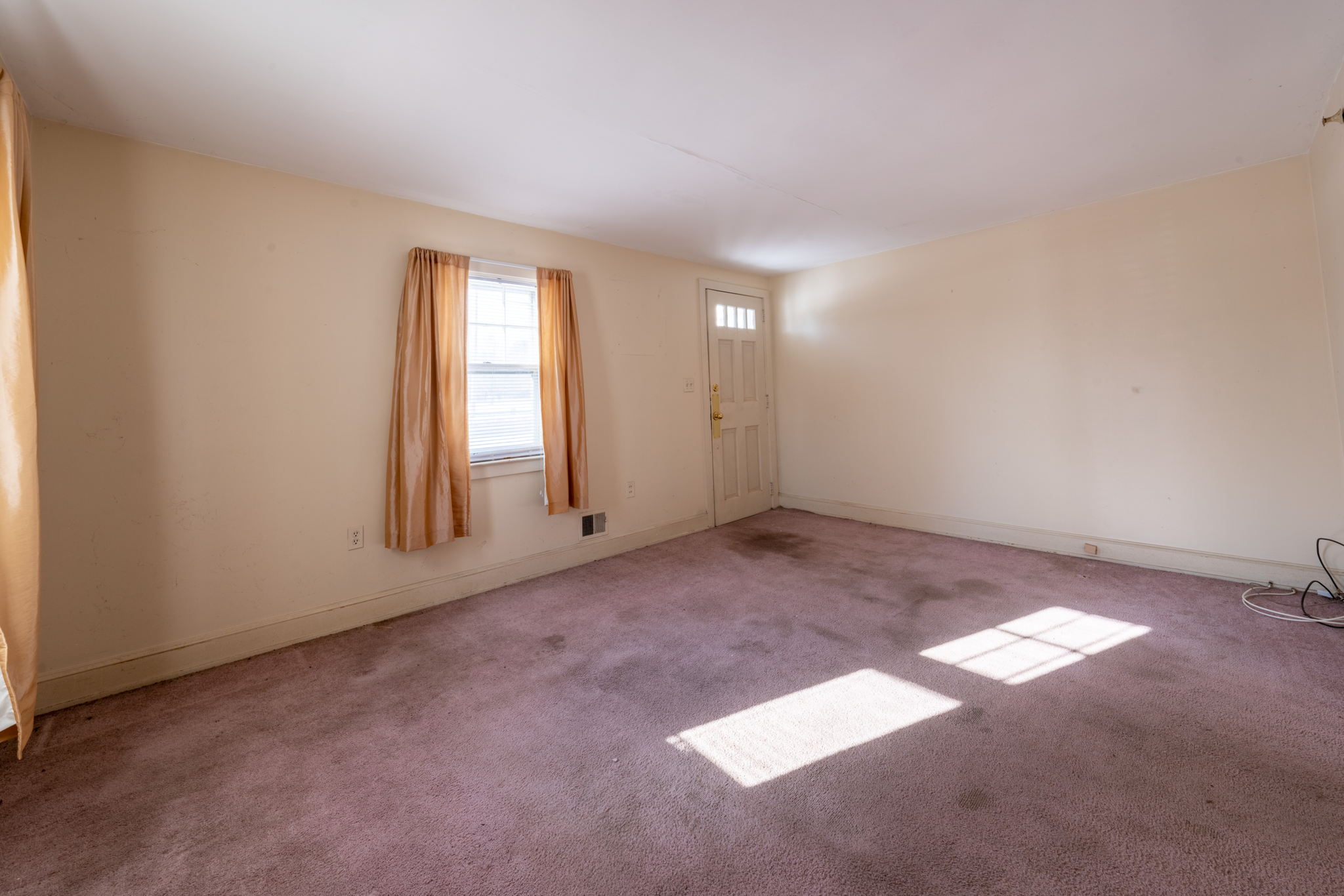 98 Cooke St, Plainville, CT 06062, USA Photo 16