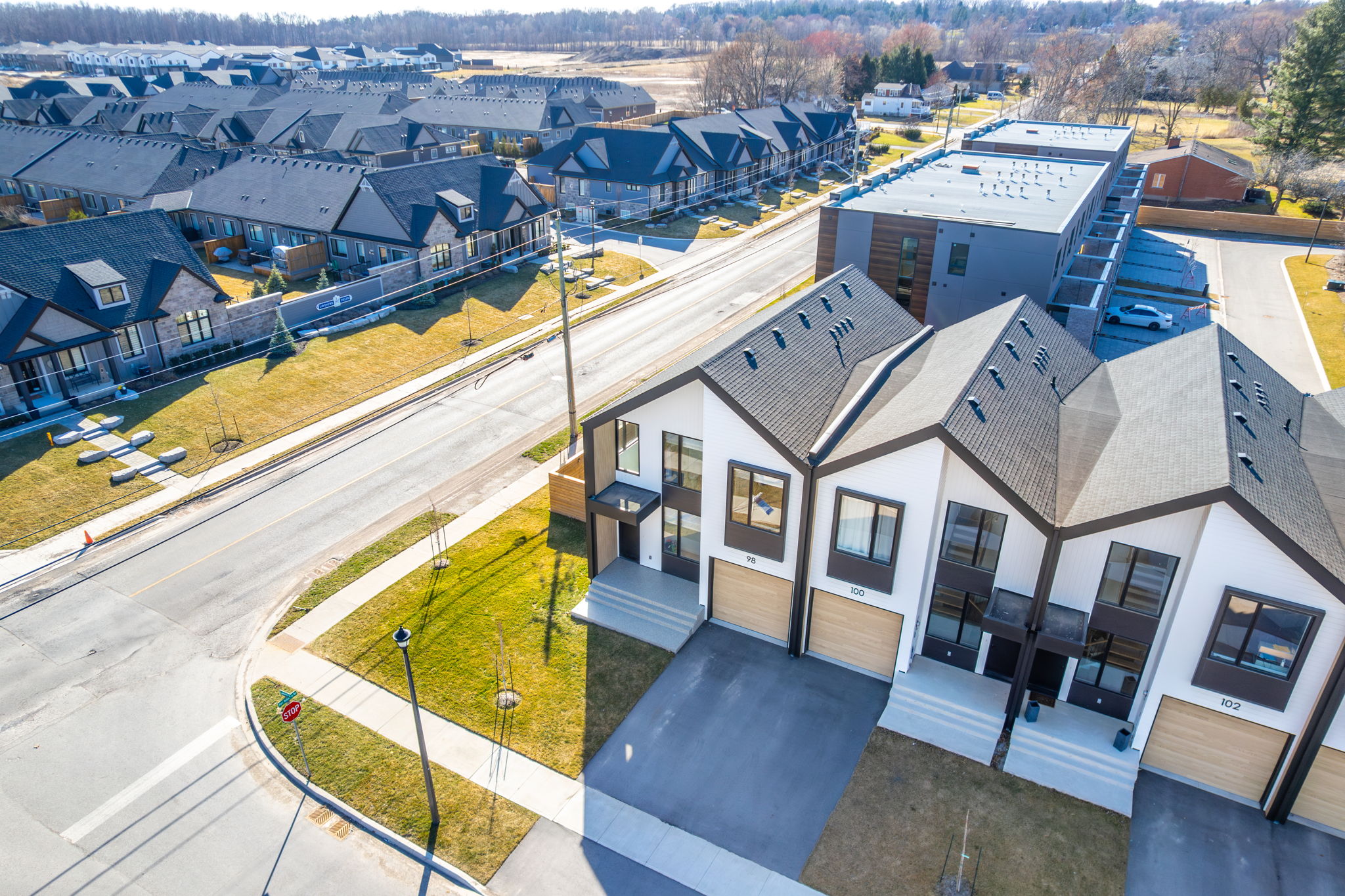 98 Lametti Dr, Thorold Drone-3
