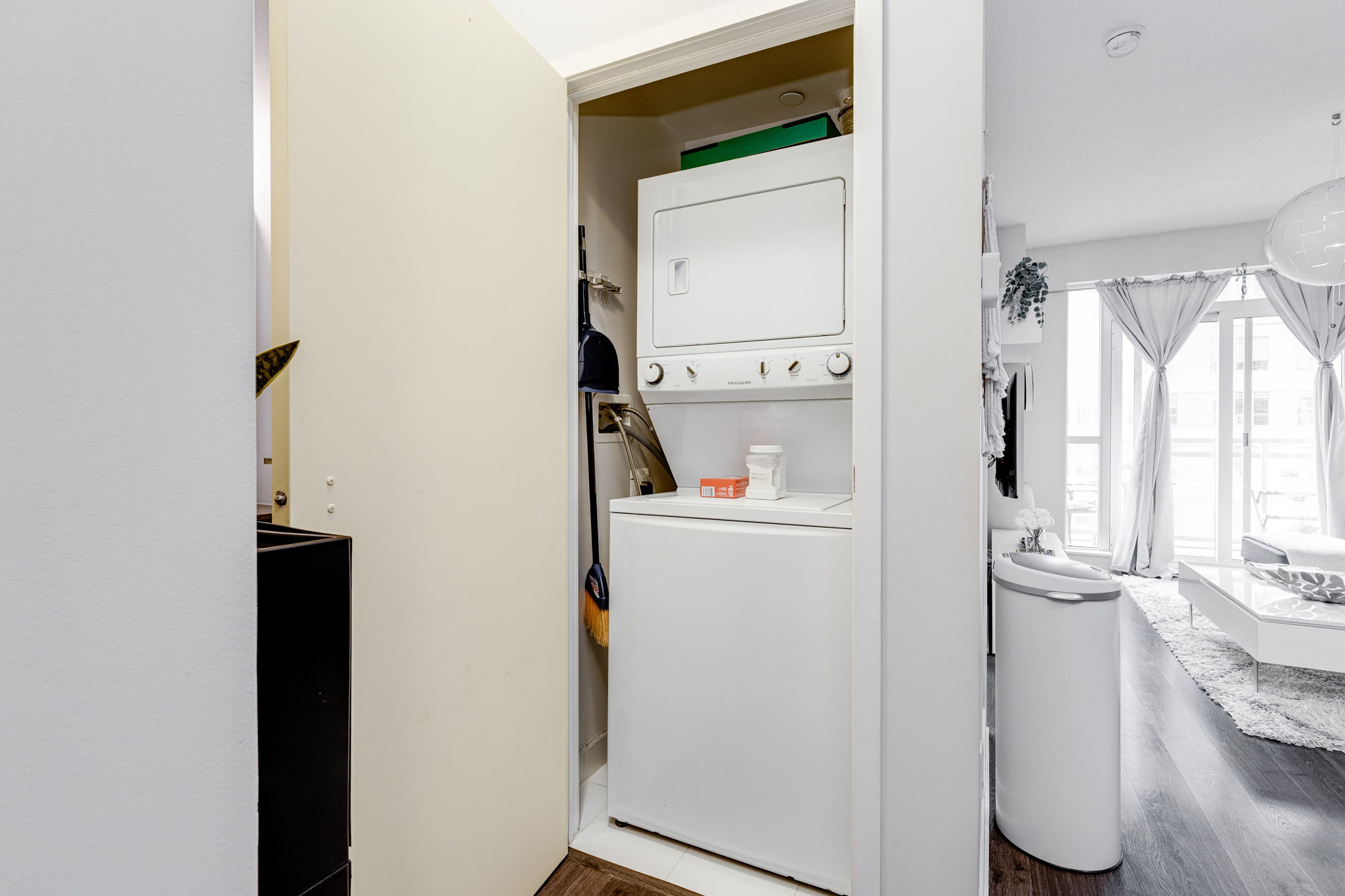 Toronto property showcase — delivered property photograph 10