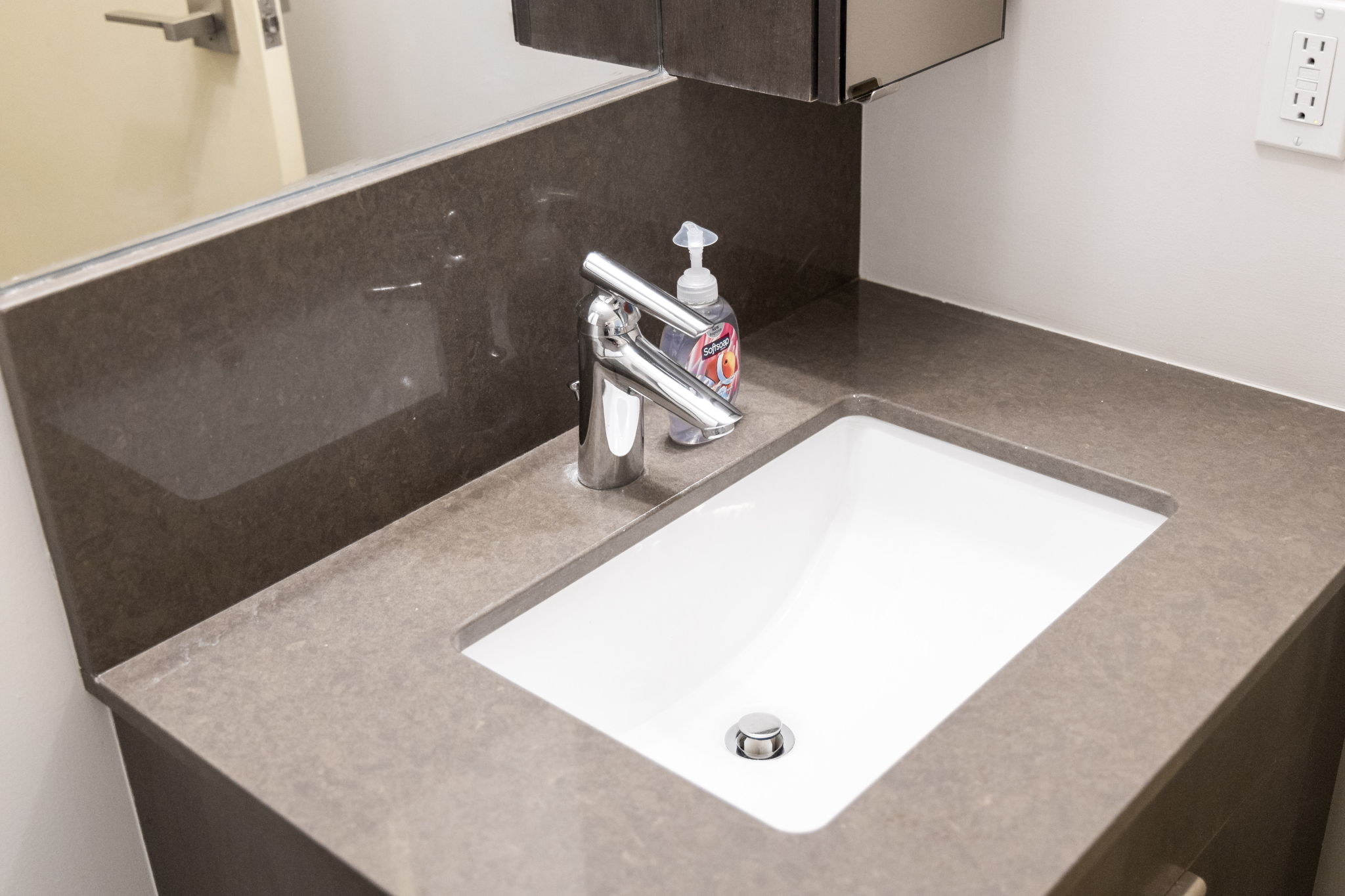 Toronto property showcase — delivered property photograph 23