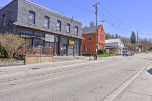  Photo 44