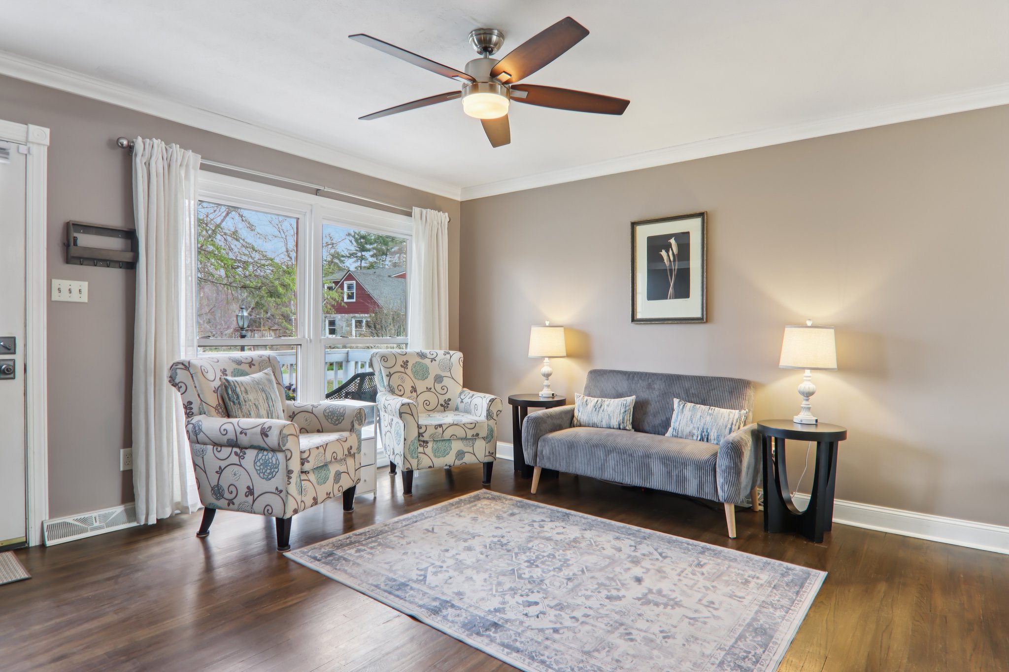 Oak Knoll Rd-S1903-009.jpg