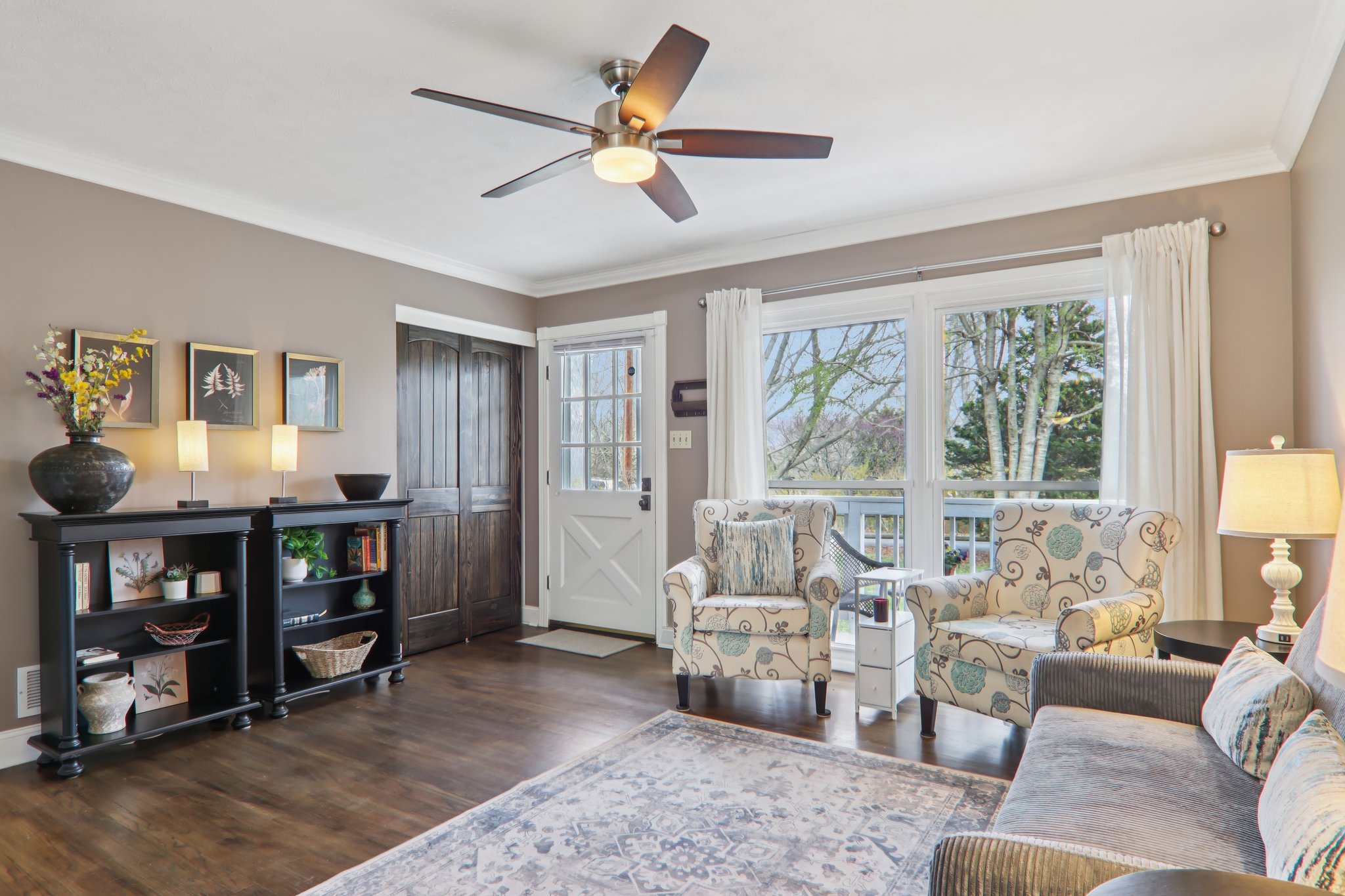 Oak Knoll Rd-S1903-011.jpg