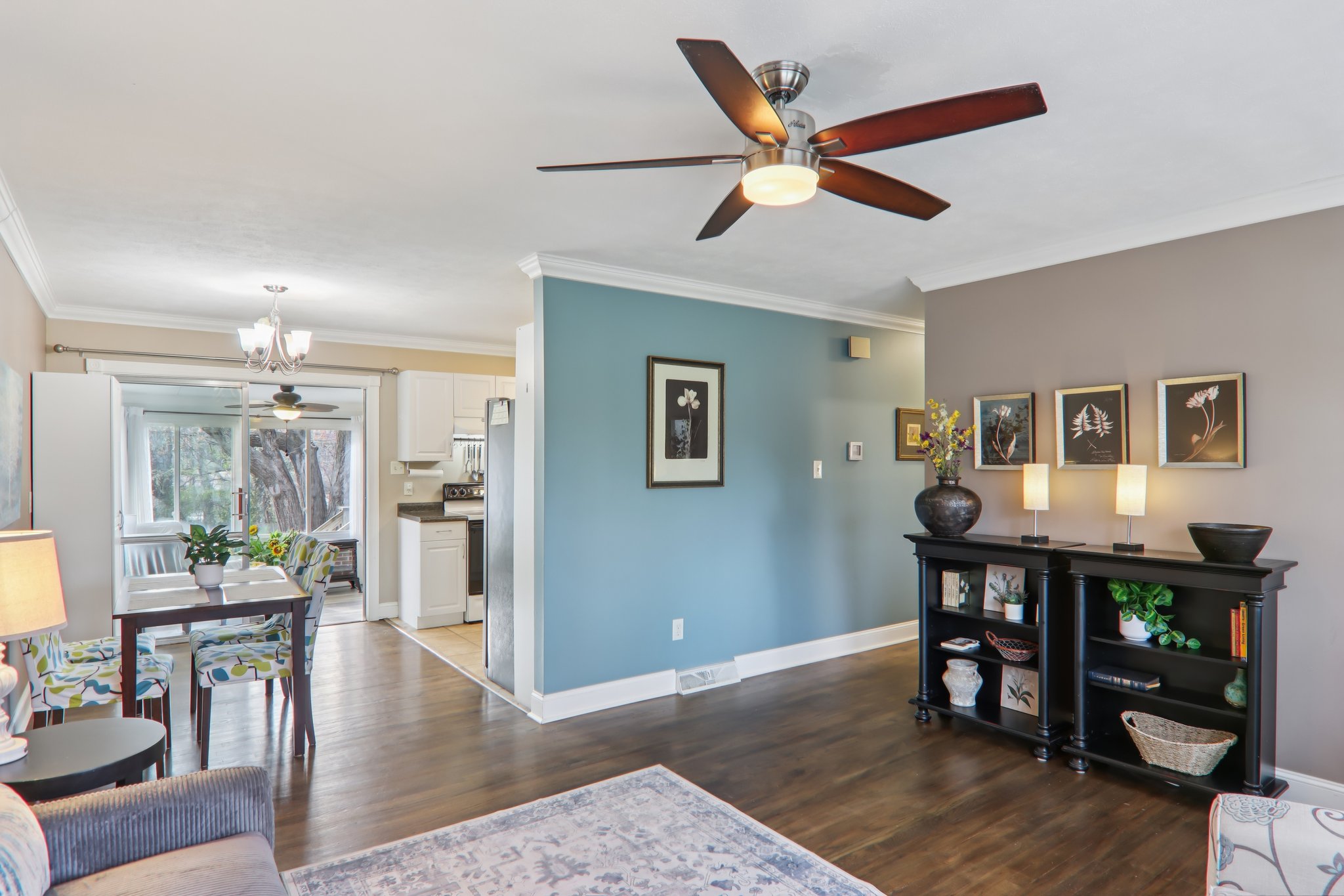 Oak Knoll Rd-S1903-014.jpg