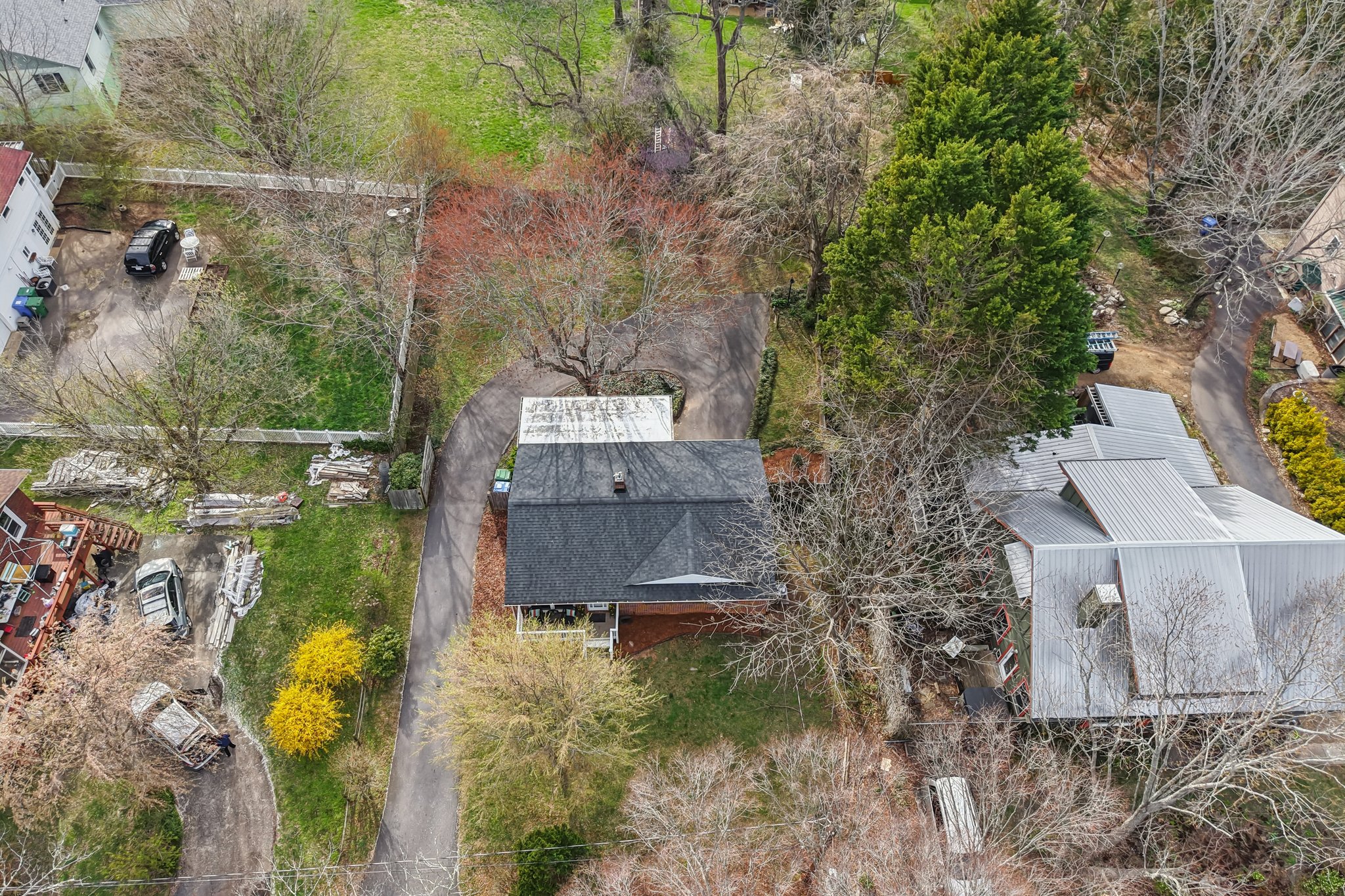 Oak Knoll Rd-S1903-052.jpg