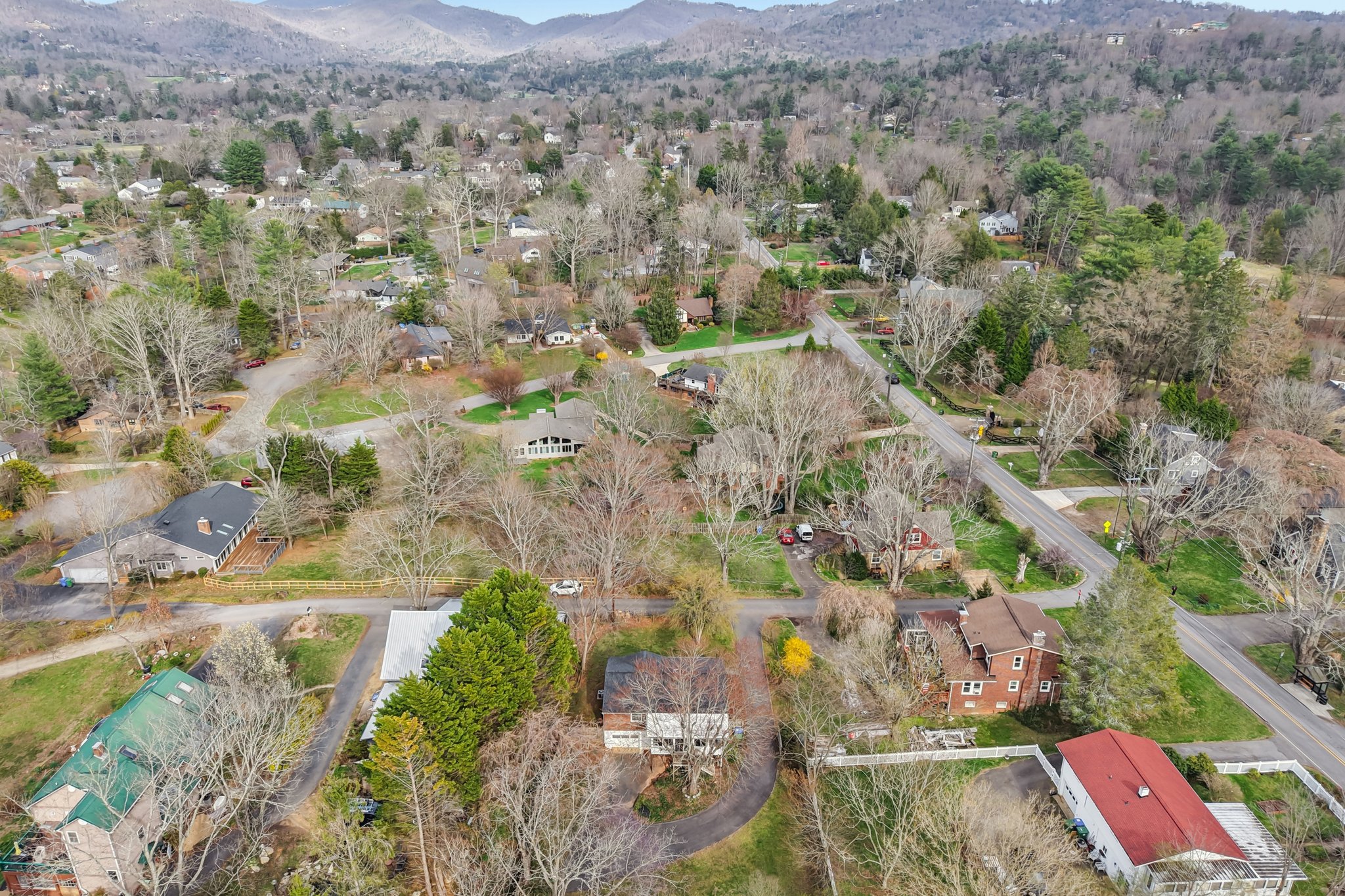 Oak Knoll Rd-S1903-057.jpg