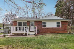 Oak Knoll Rd-S1903-001.jpg