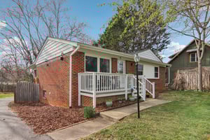 Oak Knoll Rd-S1903-002.jpg