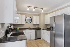 Oak Knoll Rd-S1903-022.jpg