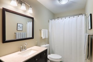 Oak Knoll Rd-S1903-031.jpg