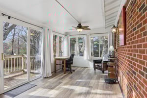 Oak Knoll Rd-S1903-040.jpg