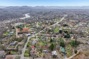 Oak Knoll Rd-S1903-047.jpg