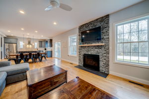  98 Rose Farm Rd, Rockfall, CT 06481, US Photo 3