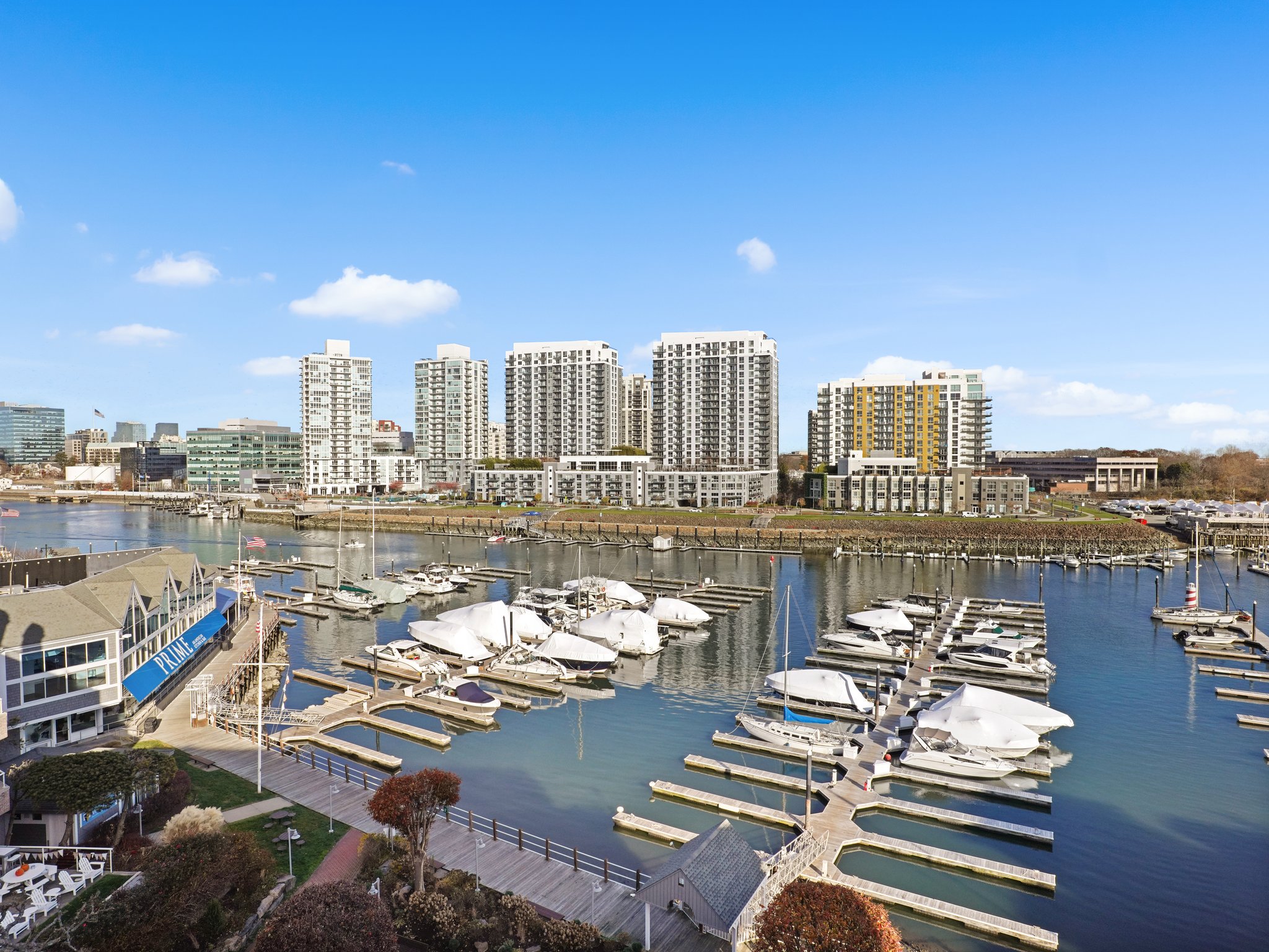 The vew of Stamford Harbor from the private deck