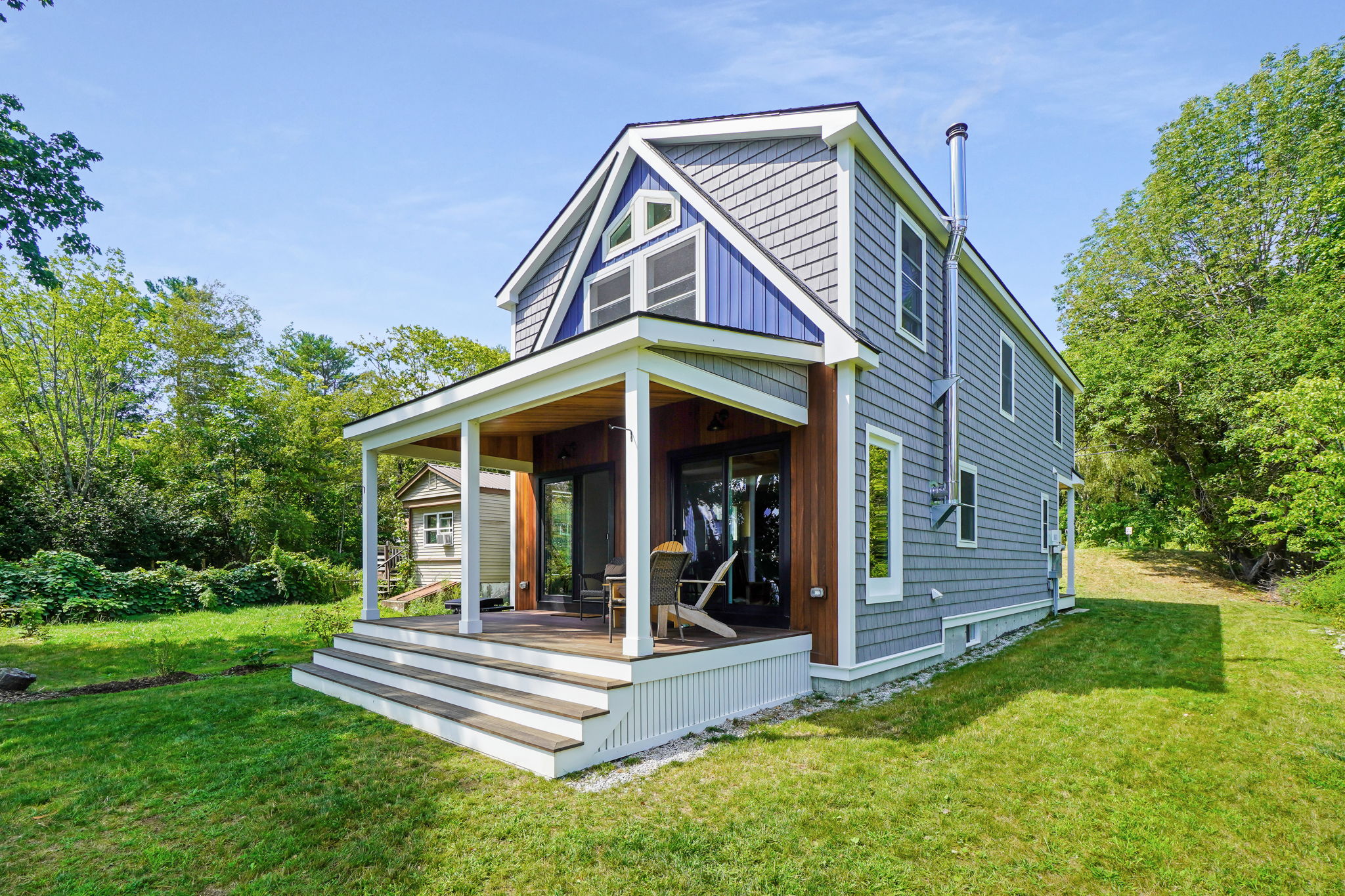 Easy-maintenance exterior