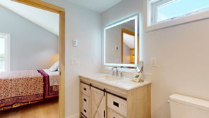 Primary bathroom, 2nd floor