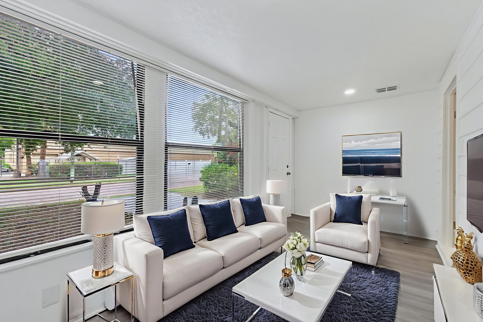 98 W Esther St-13 virtually staged.jpeg