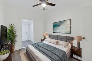 98 W Esther St-20 virtually staged.jpeg