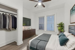 98 W Esther St-26 virtually staged.jpeg