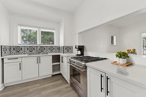 98 W Esther St-30 virtually staged.jpeg