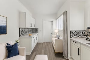 98 W Esther St-31 virtually staged.jpeg