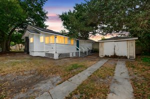 98 W Esther St-42 day to dusk.jpeg