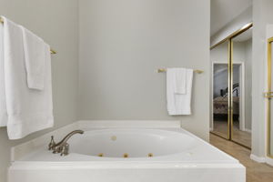  Photo 51