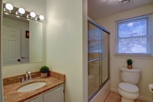  Photo 31