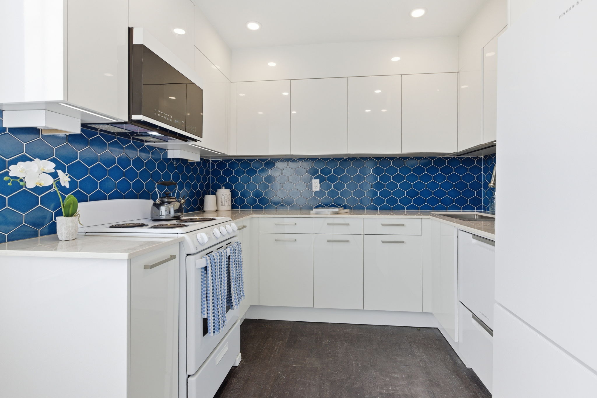 Toronto property showcase — delivered property photograph 8
