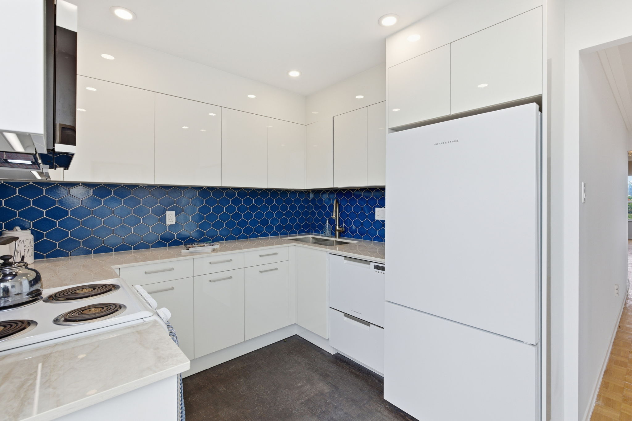 Toronto property showcase — delivered property photograph 9