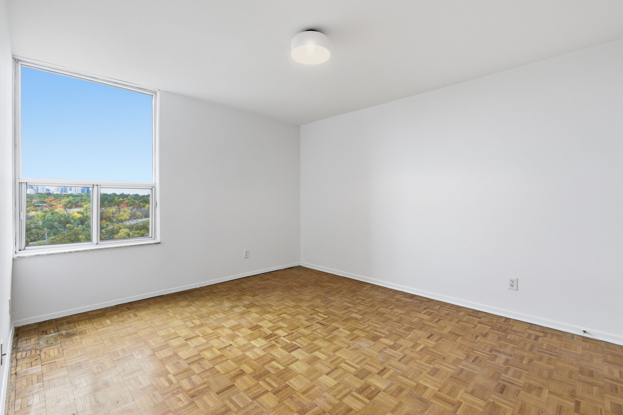 Toronto property showcase — delivered property photograph 18
