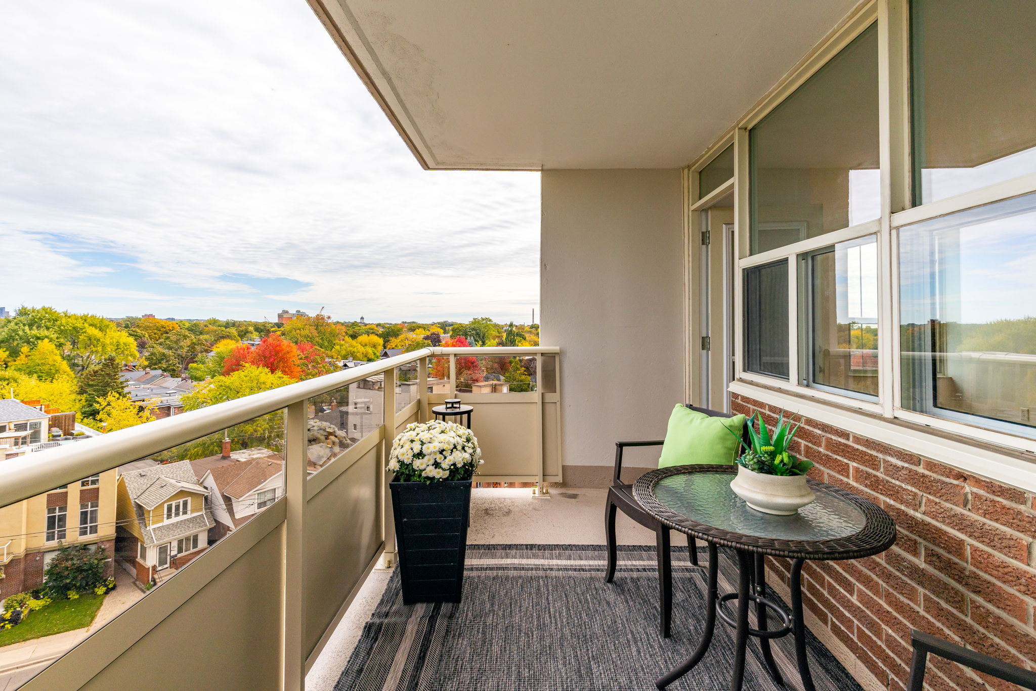 Toronto property showcase — delivered property photograph 24