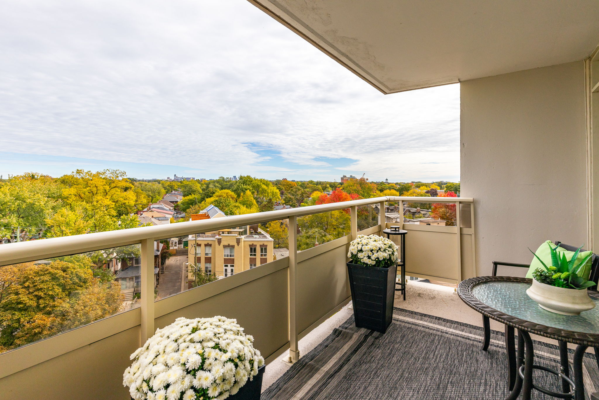 Toronto property showcase — delivered property photograph 25