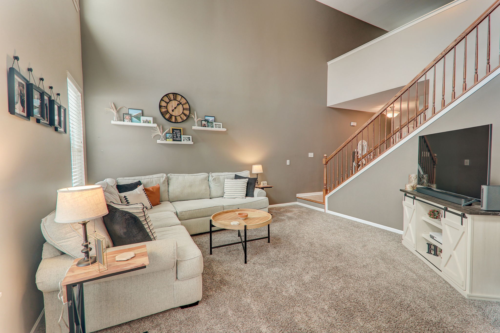 Oak Ridge Blvd-003