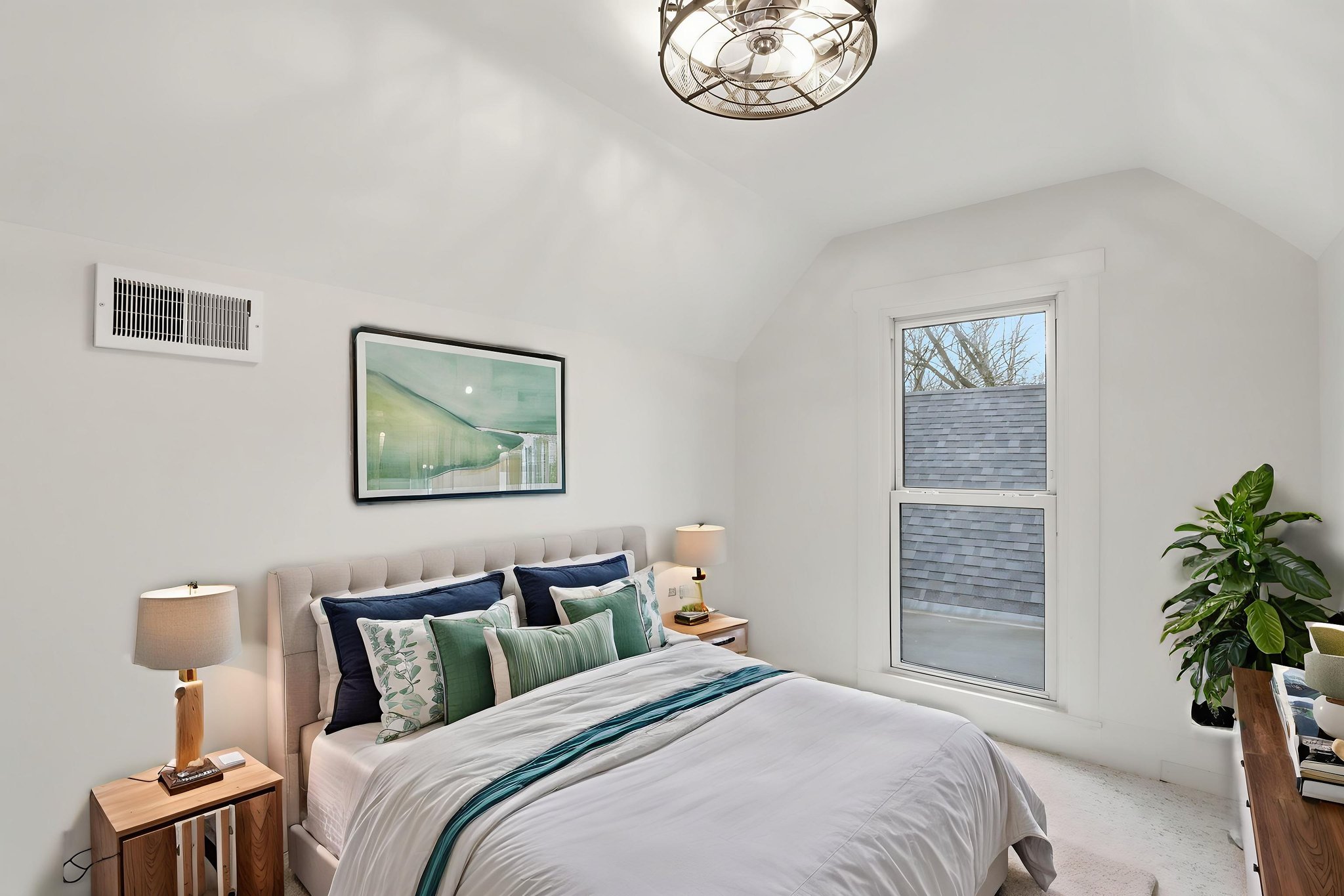 _MG_3086 virtually staged.jpeg