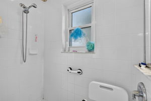  Photo 36
