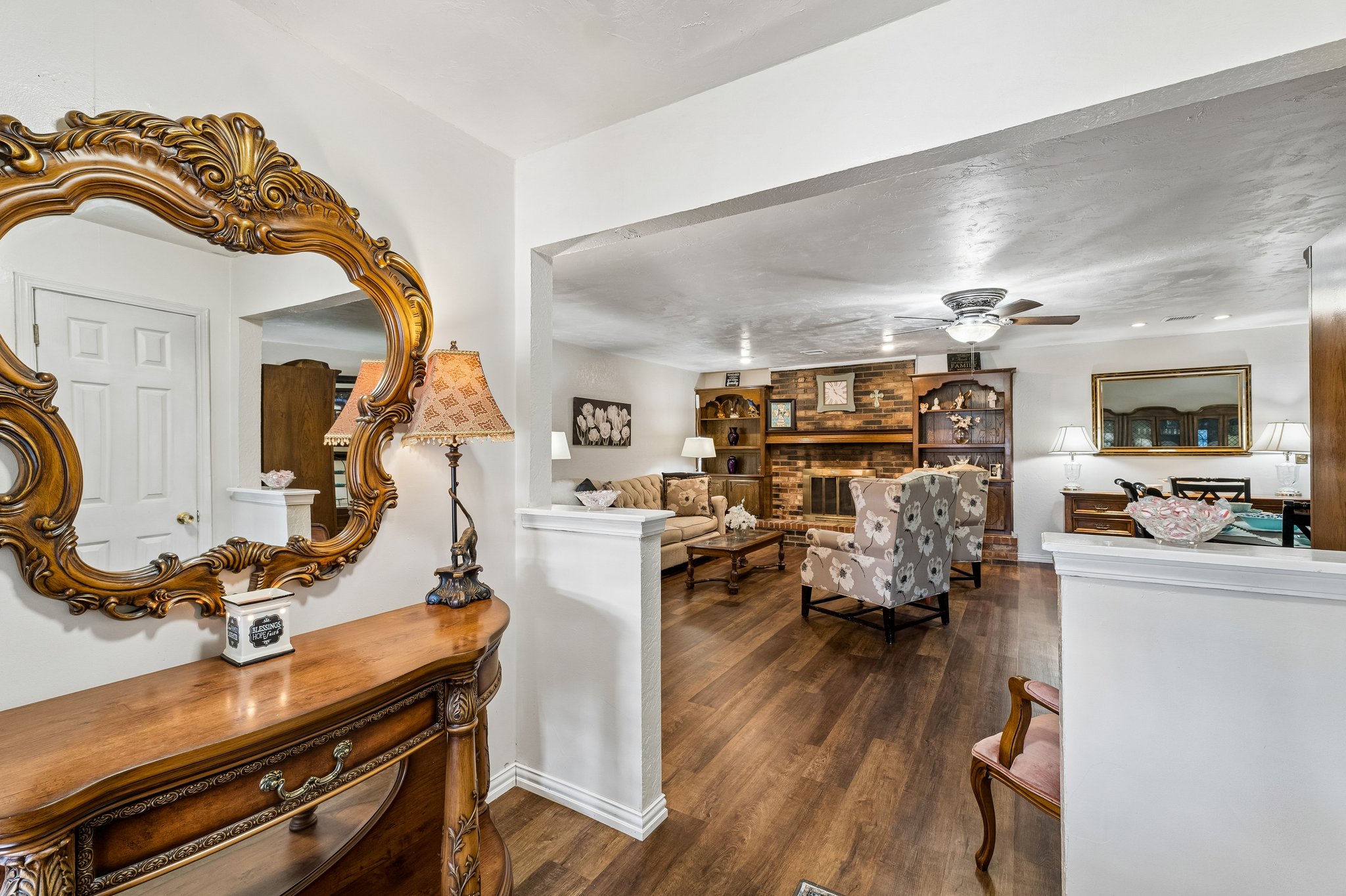 9800 S Country Club Dr_006.jpg