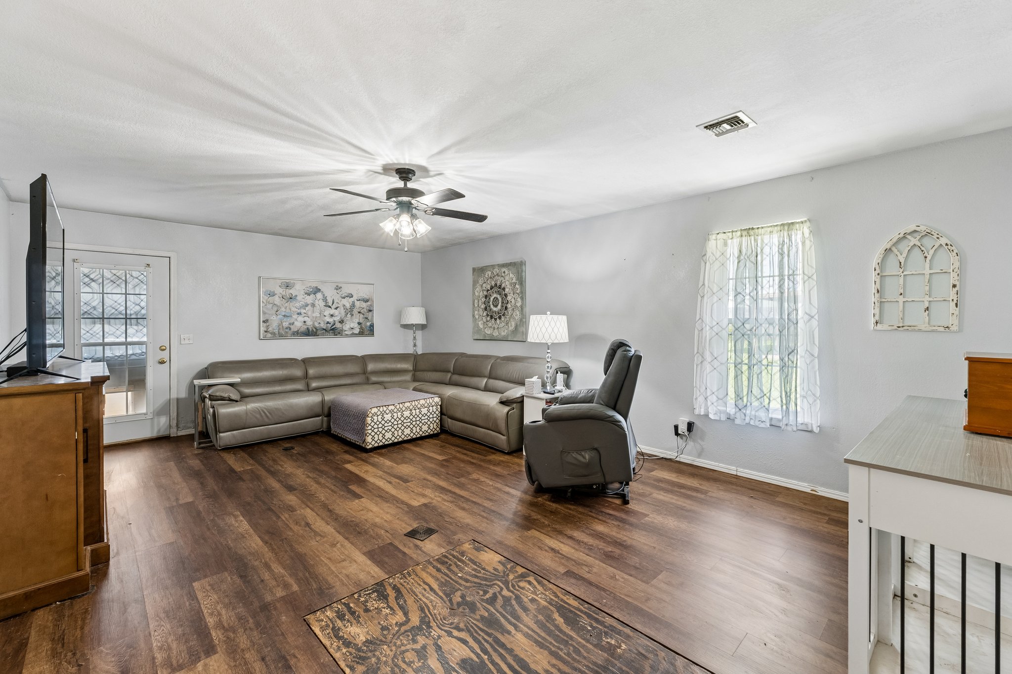 9800 S Country Club Dr_029.jpg