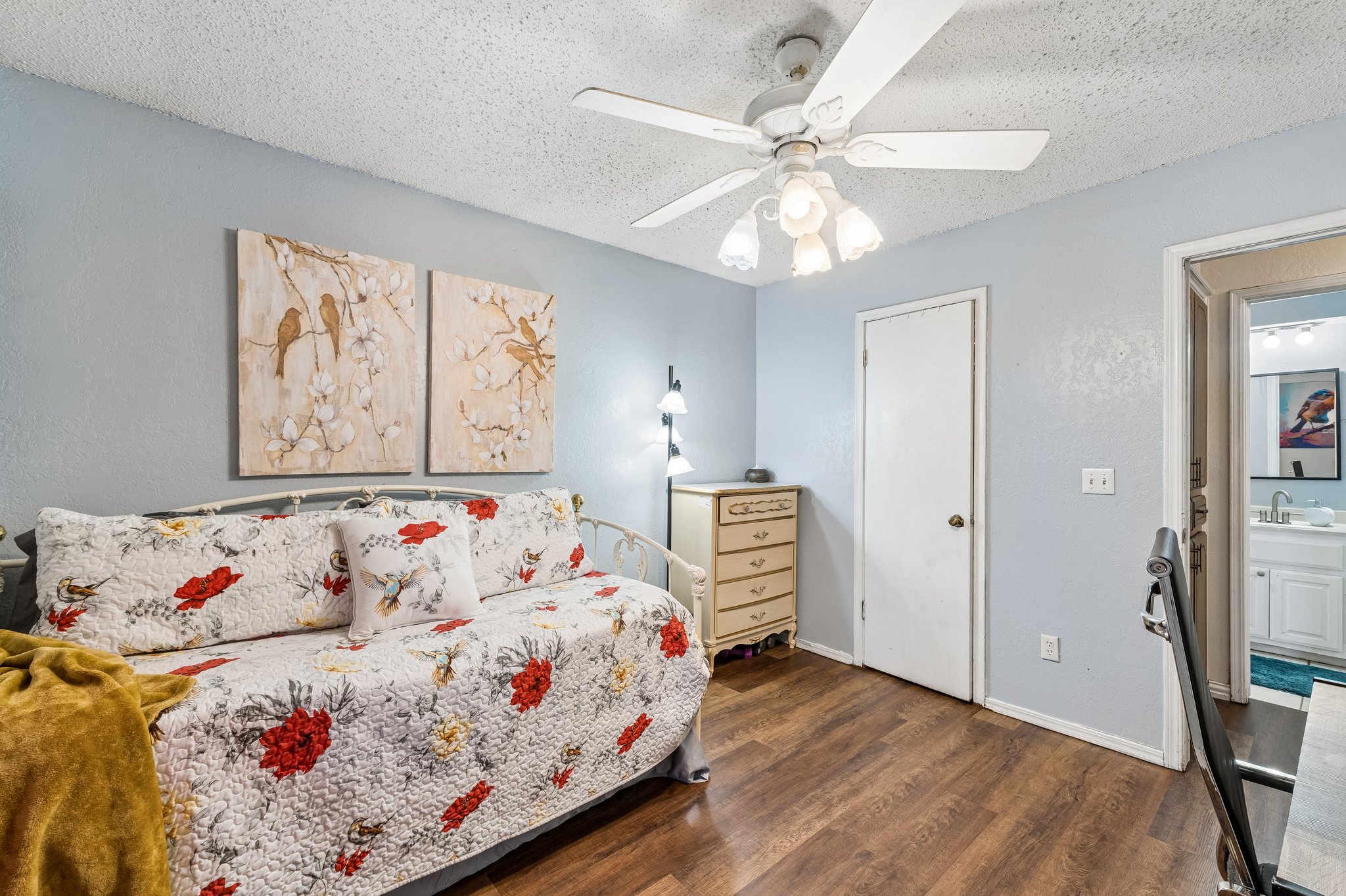 9800 S Country Club Dr_037.jpg