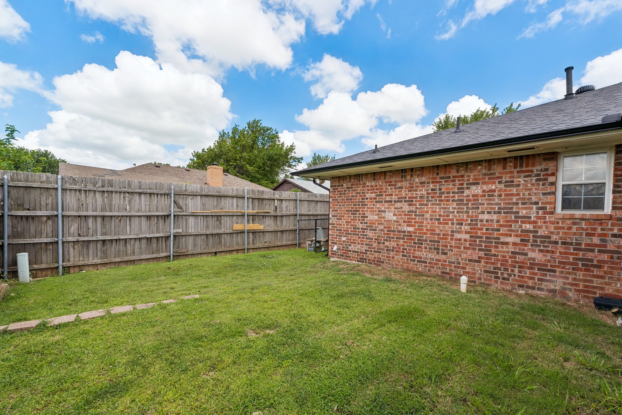 9800 S Country Club Dr_052.jpg